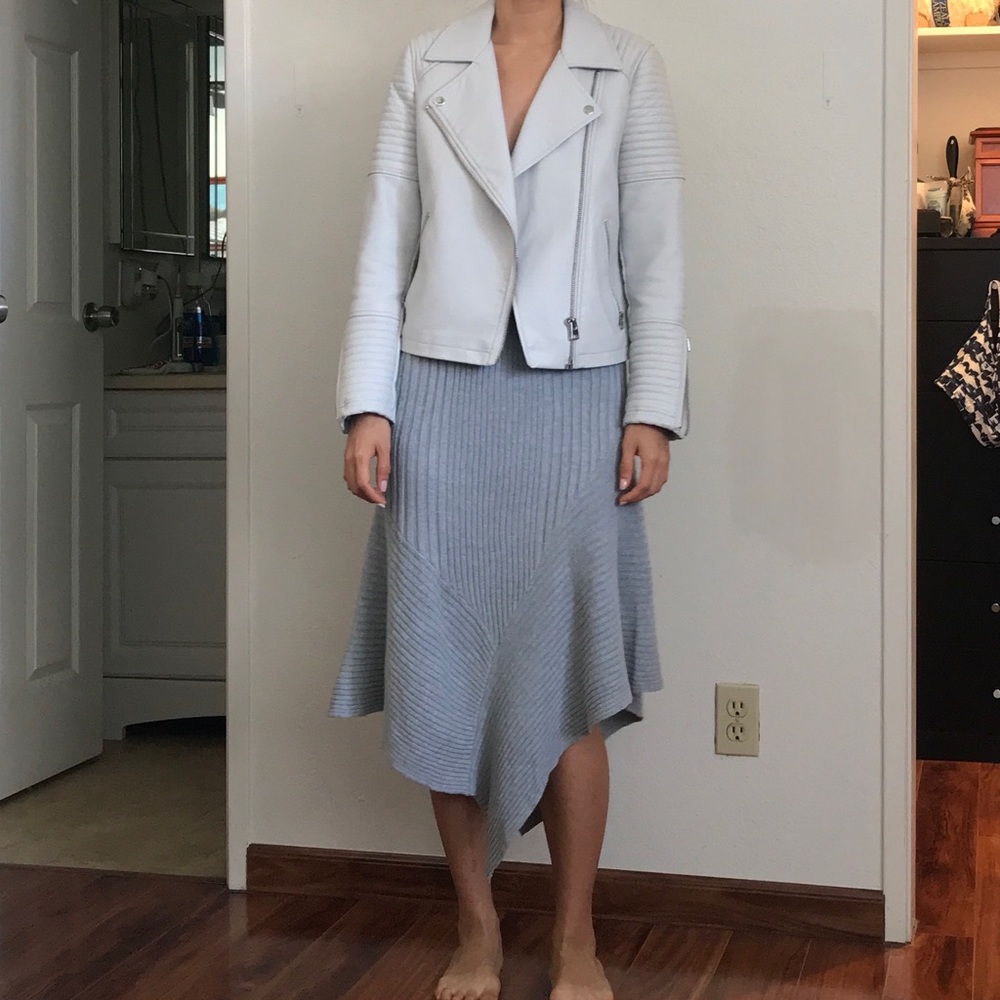 Hello Parry grey geometric skirt with rib design